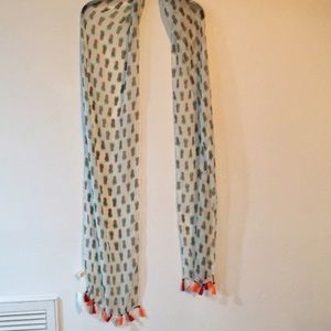 Pineapple themed scarf with fringe
